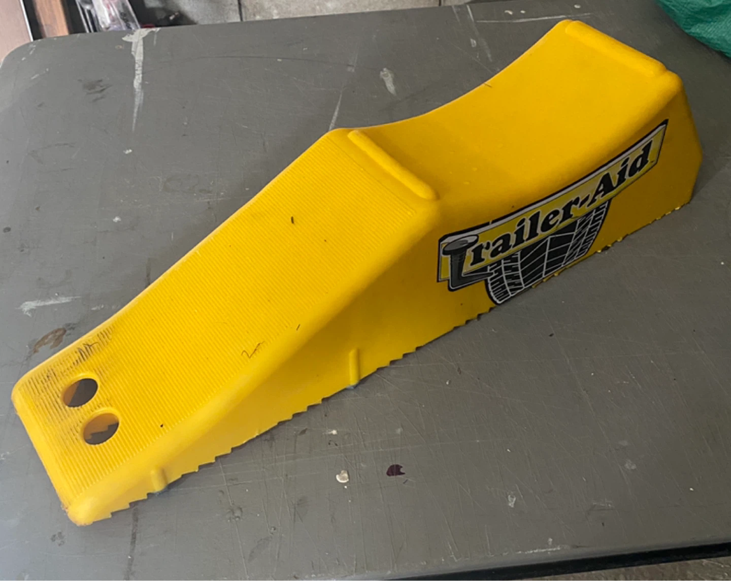 Camco RV Trailer Aid Tandem Tire Changing Ramp