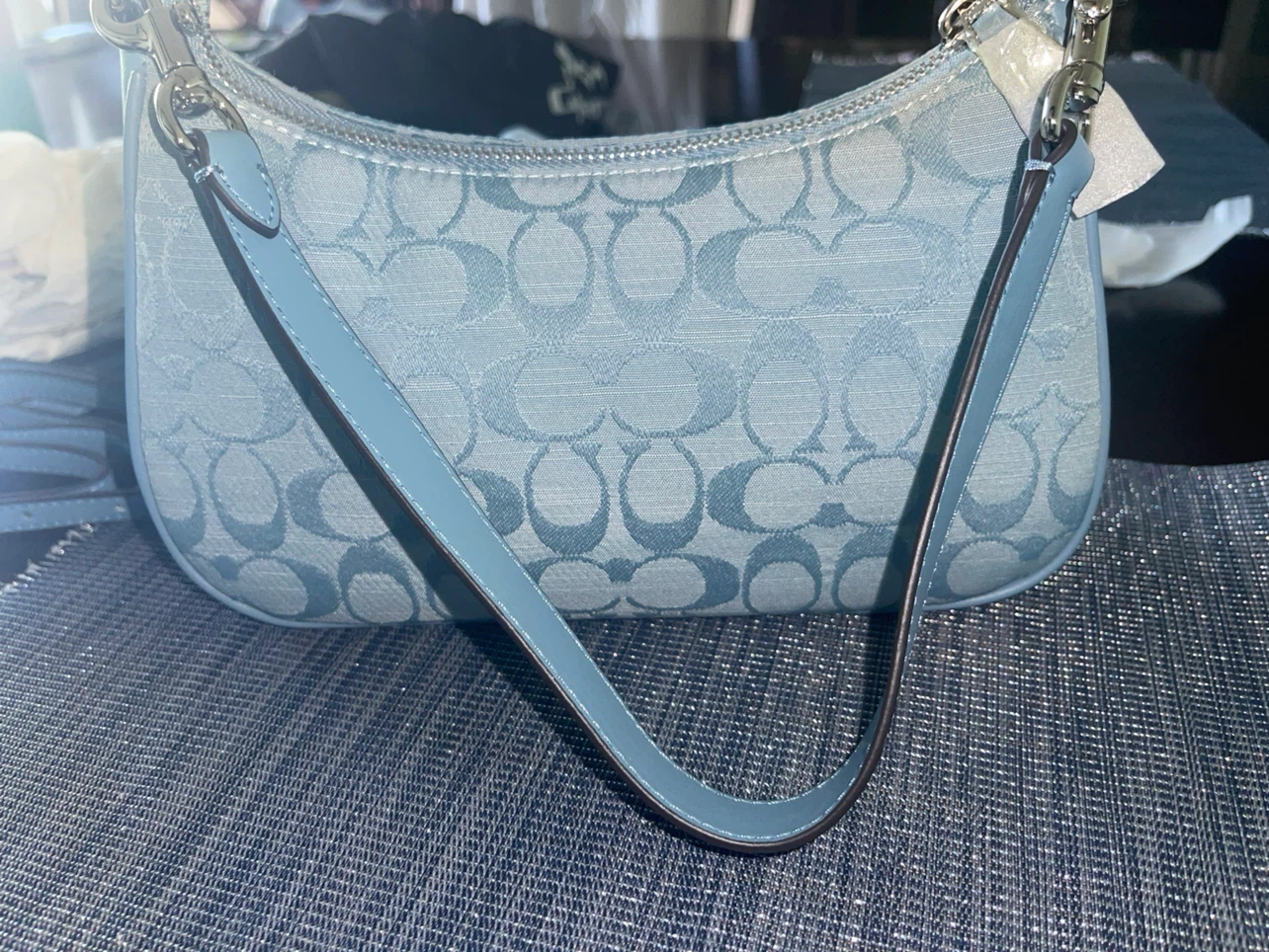Sac bandoulière Coach bleu pâle - photo 2