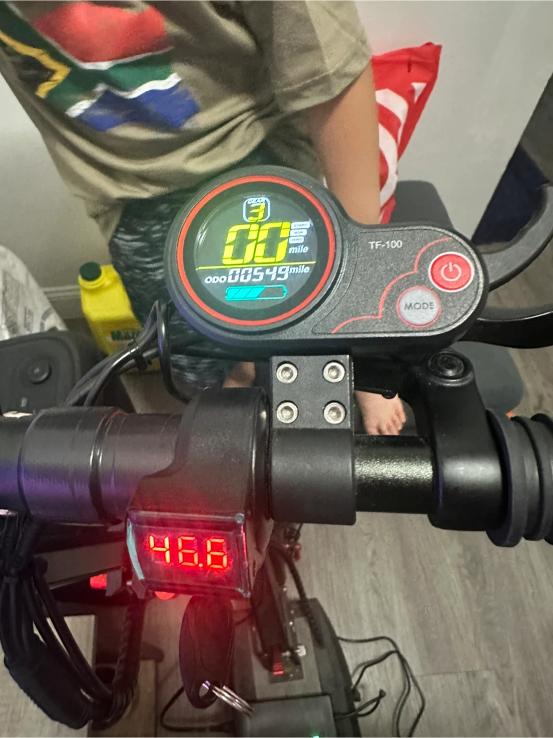 Ienyrd TF-100 Electric Scooter - photo 3