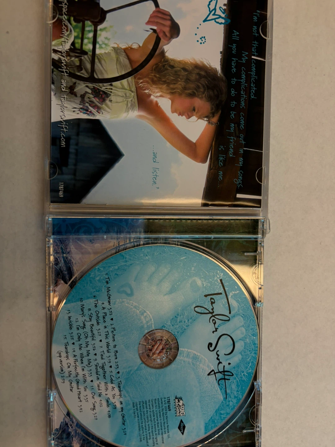 Taylor Swift -  Debut CD - photo 3