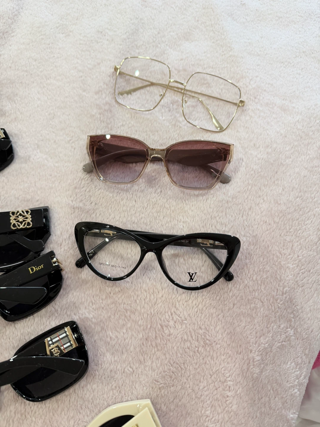 Assorted Designer Sunglasses Collection - photo 4