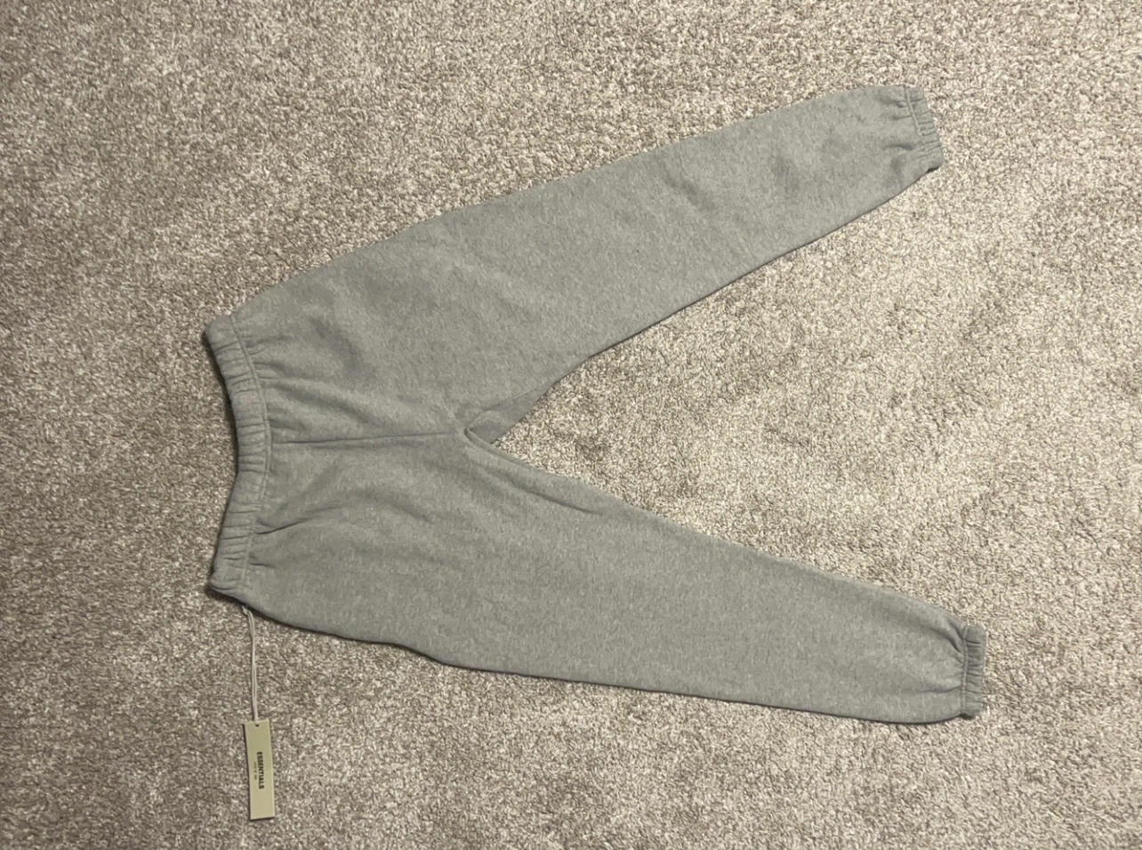 ESSENTIALS Fear of God Grey Sweatpants - photo 5