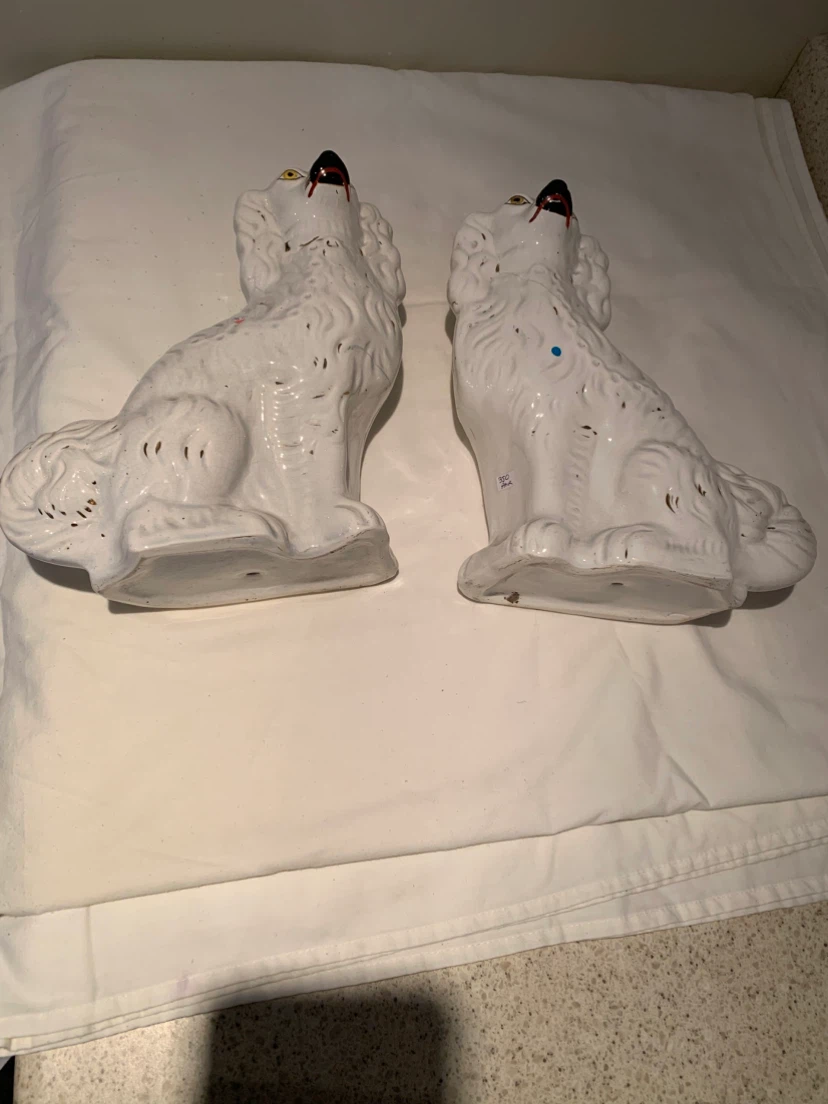 Pair of Vintage White Ceramic Dog Figurines - photo 2
