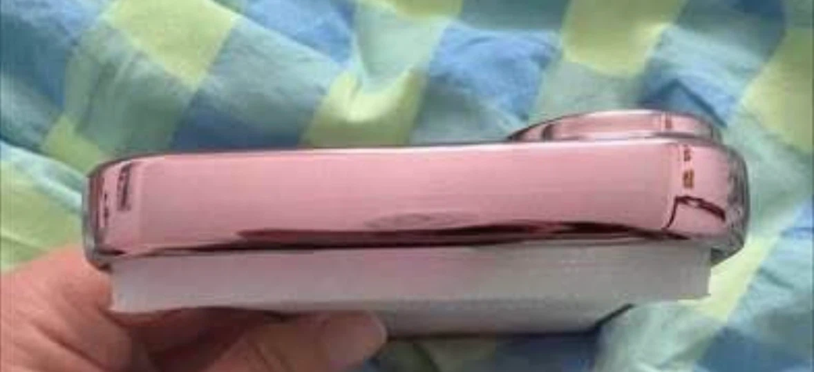 iPhone 16 phone case (New) (Free) - photo 4