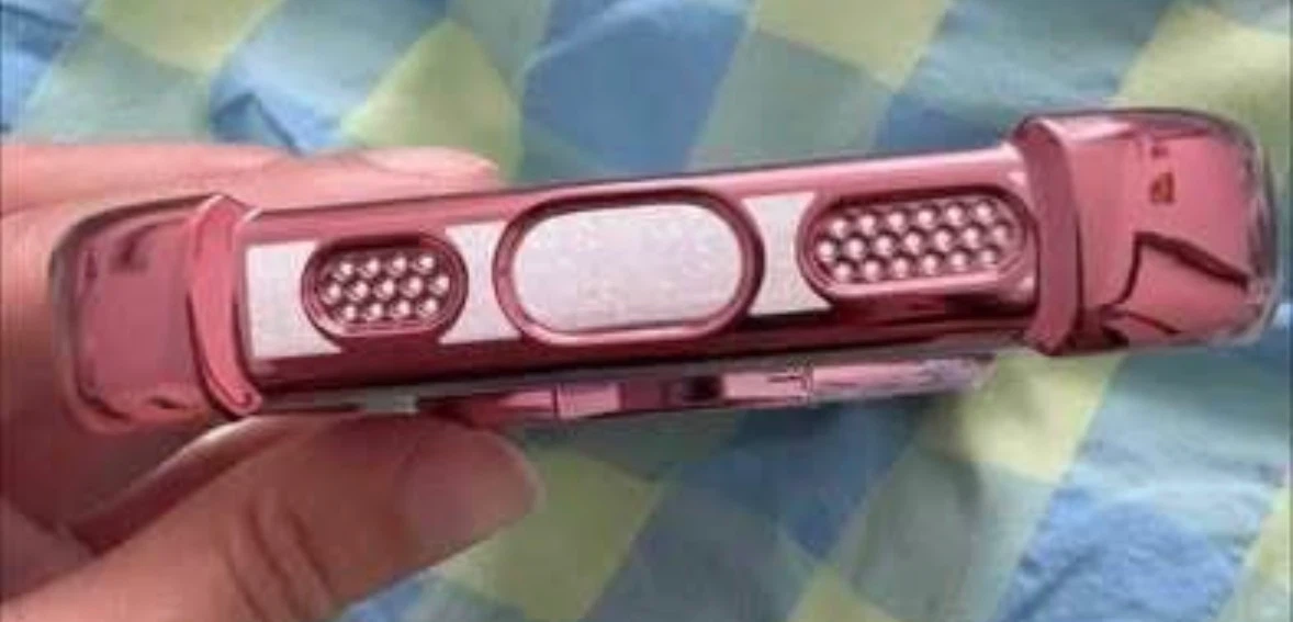 iPhone 16 phone case (New) (Free) - photo 3