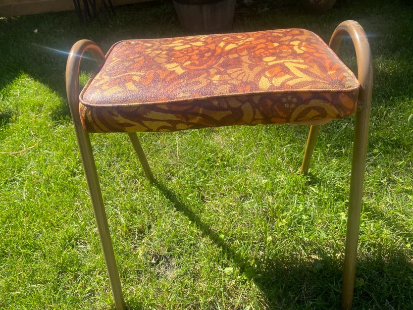Vintage Stool Set - Retro Orange Floral Design - photo 3