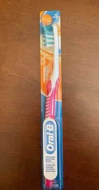 2 Oral-B toothbrushes and Sulcabrush (New) (All Free) - photo 3