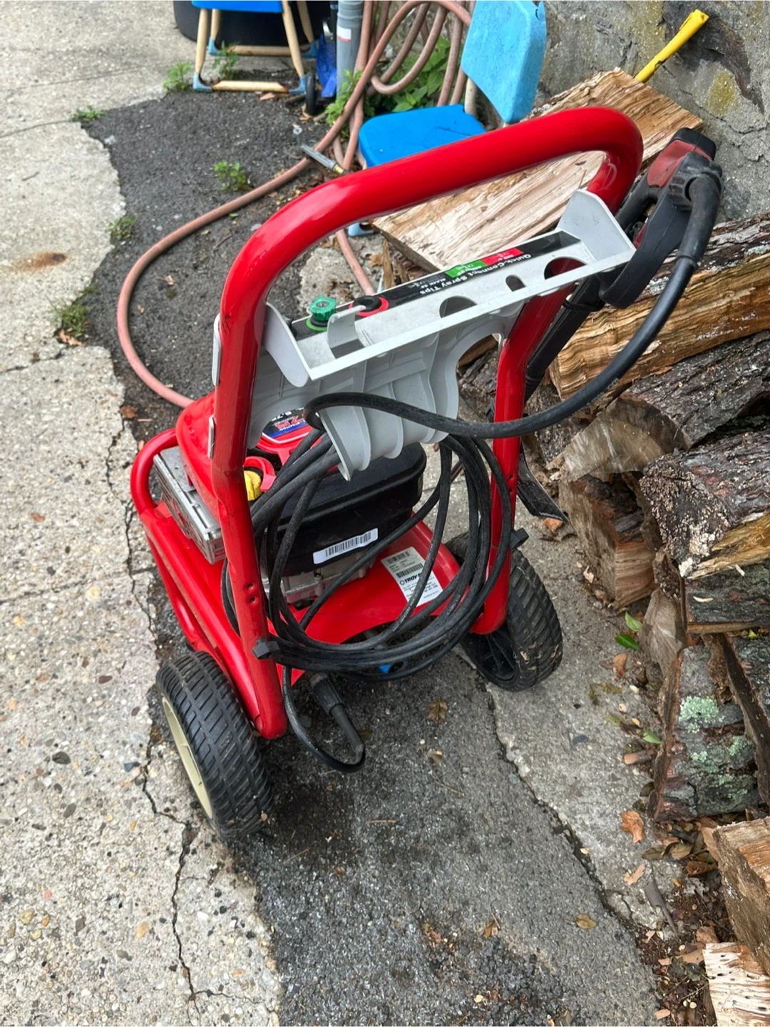 Troy-Bilt gas Pressure Washer 2550 PSI - photo 3