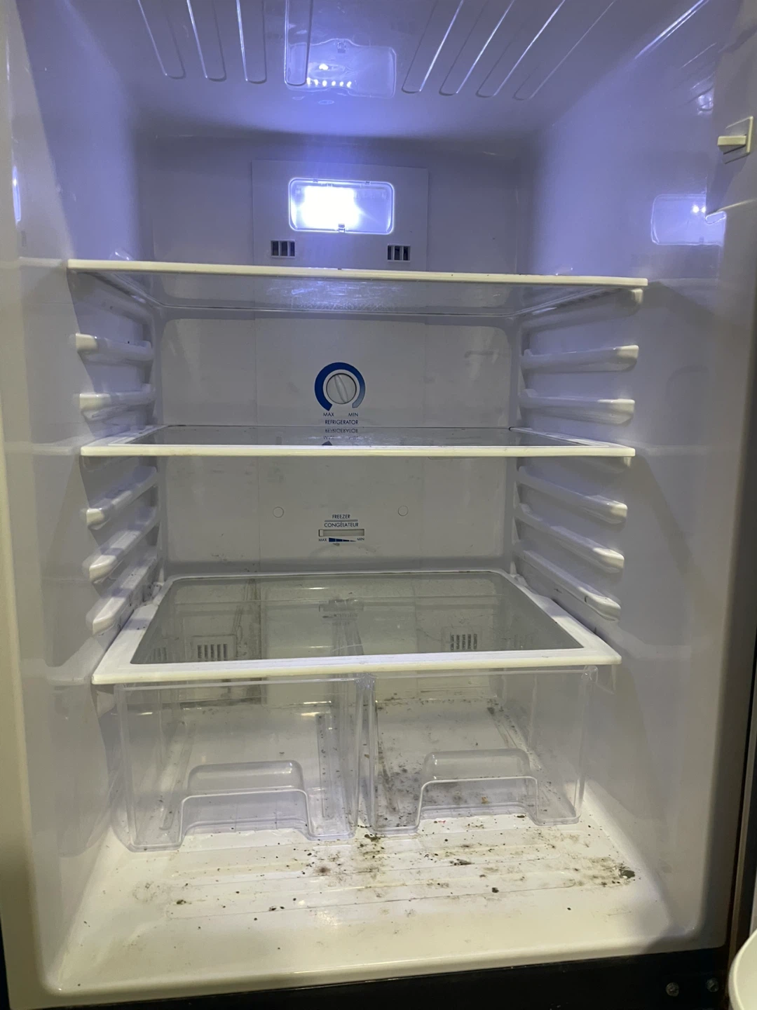Fridge/ refrigerator- not cooling - photo 3