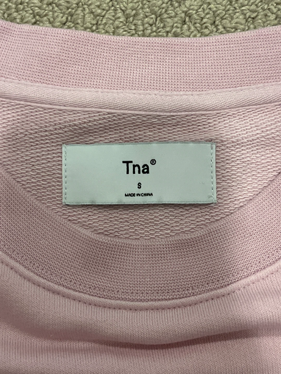 Aritiza Tna Pink Crewneck Sweatshirt - photo 2