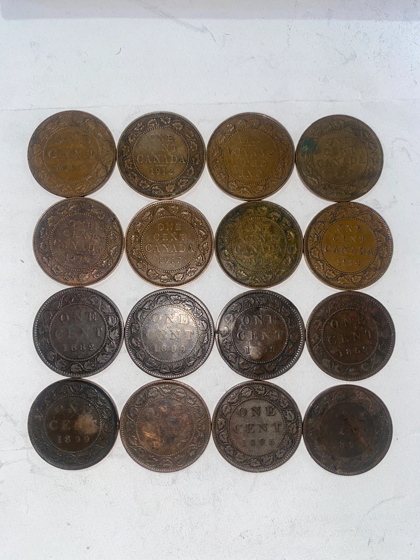 Collection of 16 Canadian One Cent Coins - photo 3