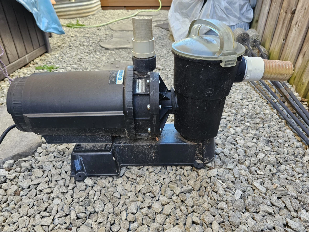 Pool filter and water pump - photo 4