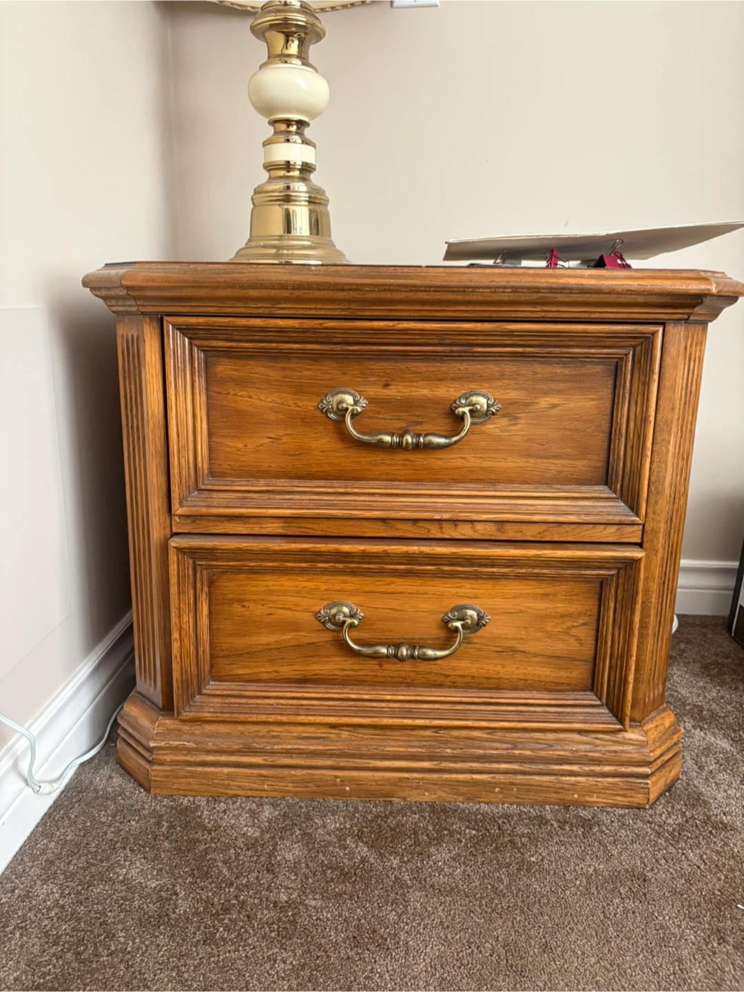 Solid Wood Nightstand with 2 Drawers