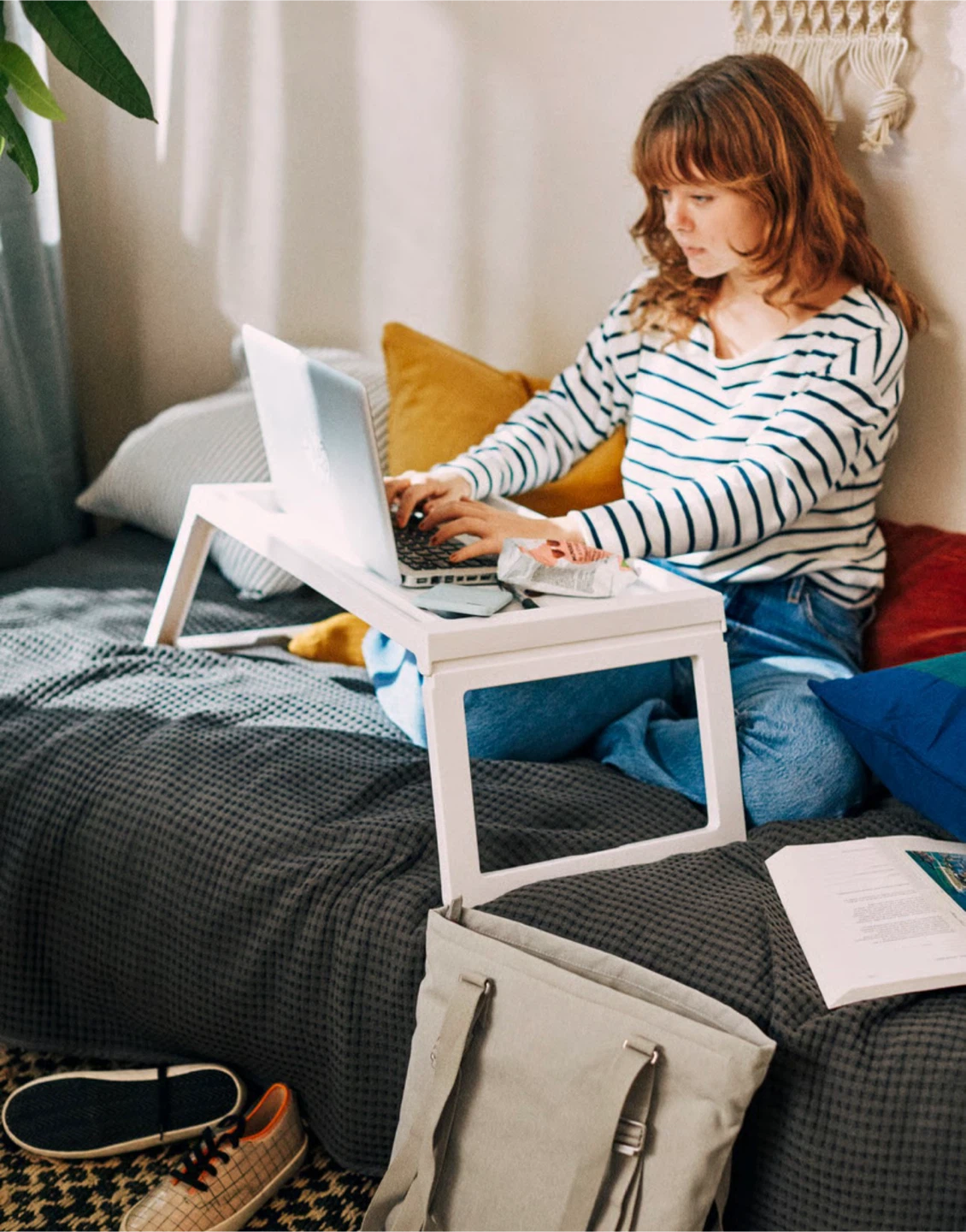 IKEA KLIPSK Laptop Bed Tray Table - photo 3