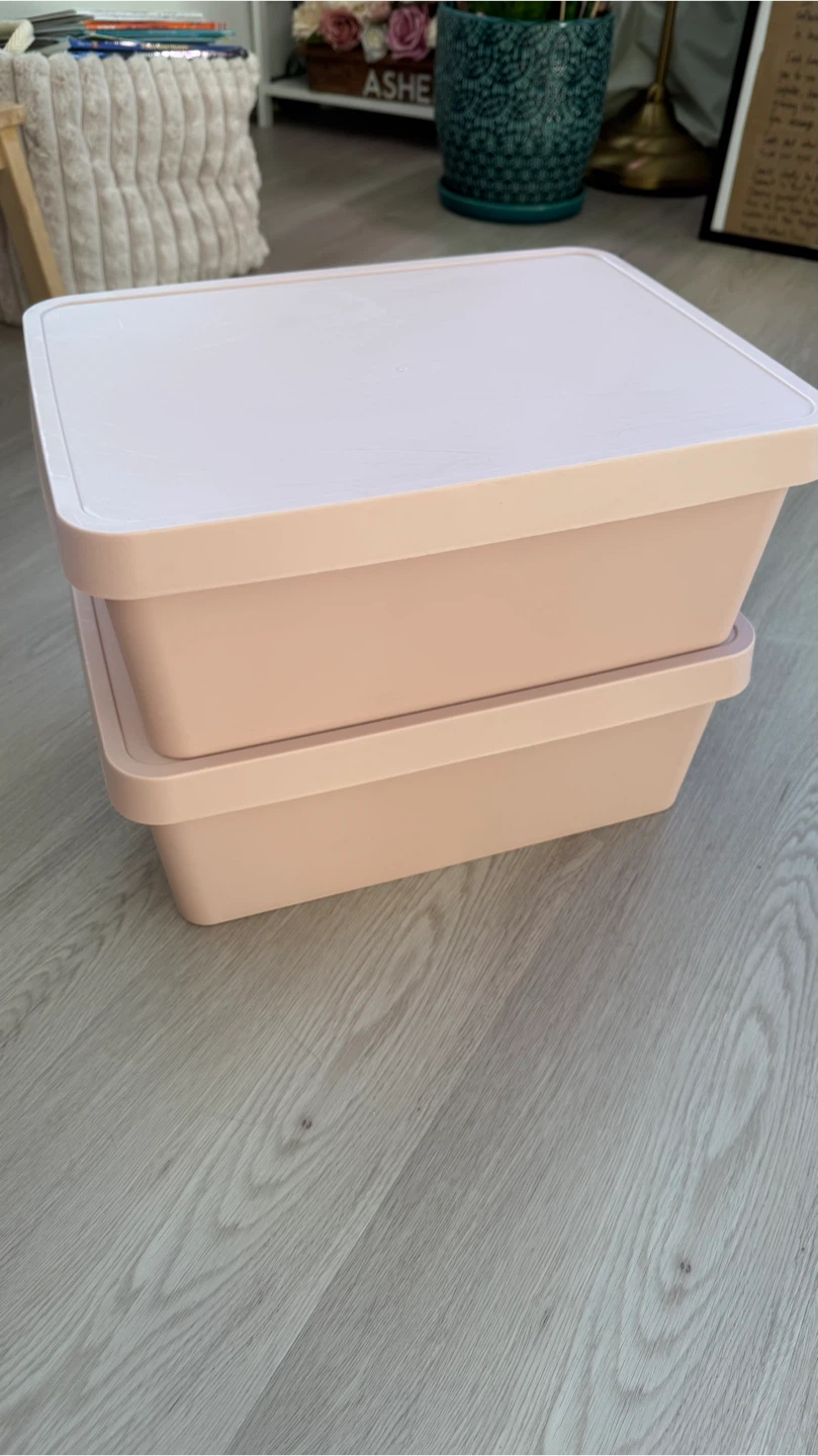 Two like-new soft light pink plastic storage bins - photo 3