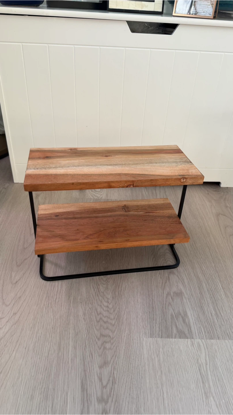2 level wooden display shelf