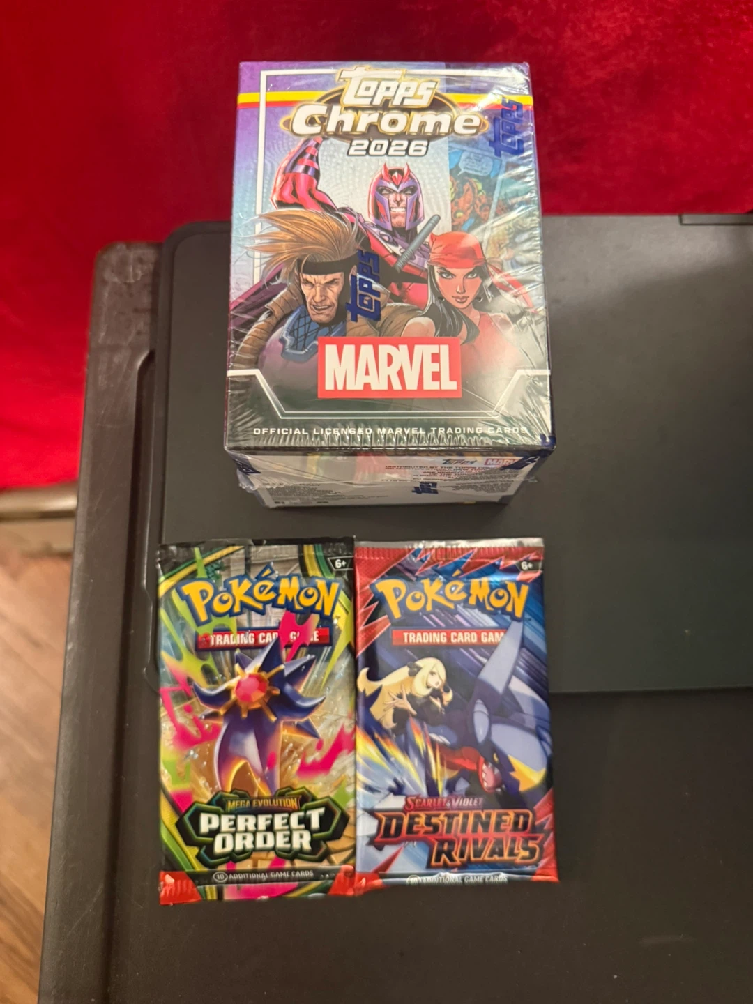 Topps Chrome 2026 Marvel Trading Cards Box & Pokemon Packs