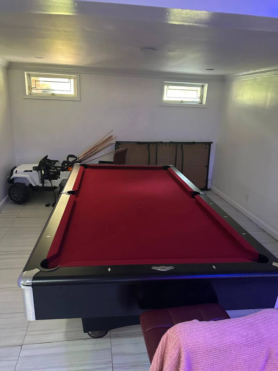Pool table
