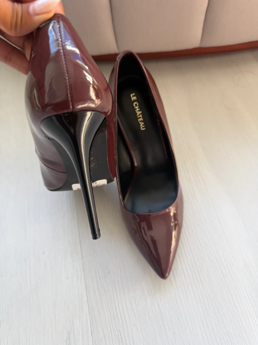 Le Château Burgundy Patent Heels Size 39/8