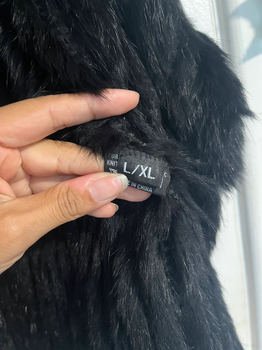 Black Fur Vest -  Women’s L/XL - photo 4