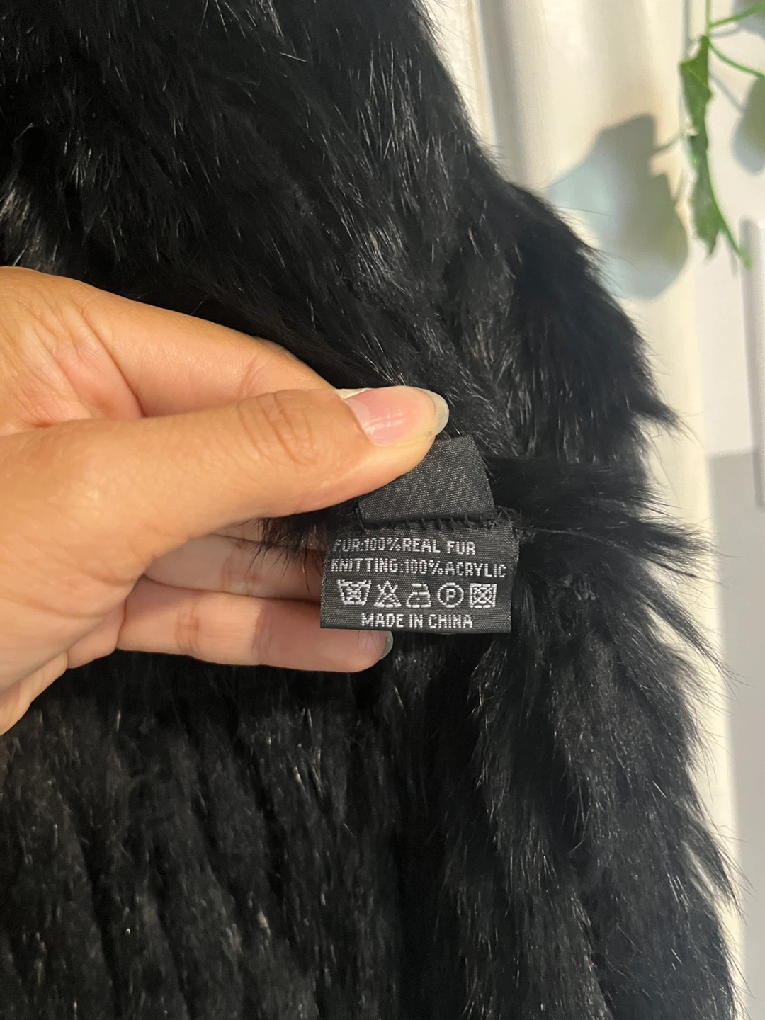 Black Fur Vest -  Women’s L/XL - photo 5