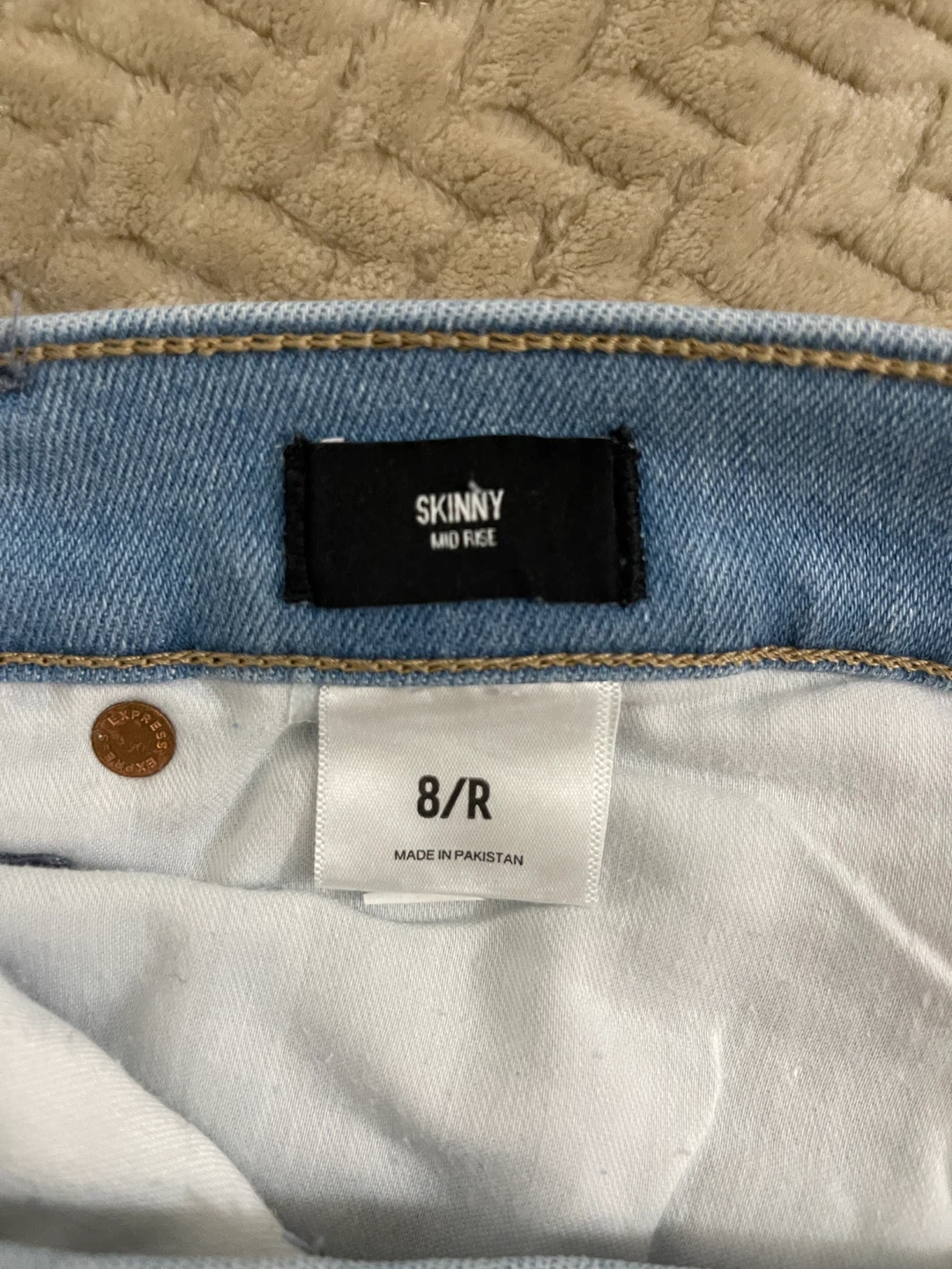 EXPRESS Skinny Mid Rise Jeans Size 8/R - photo 4