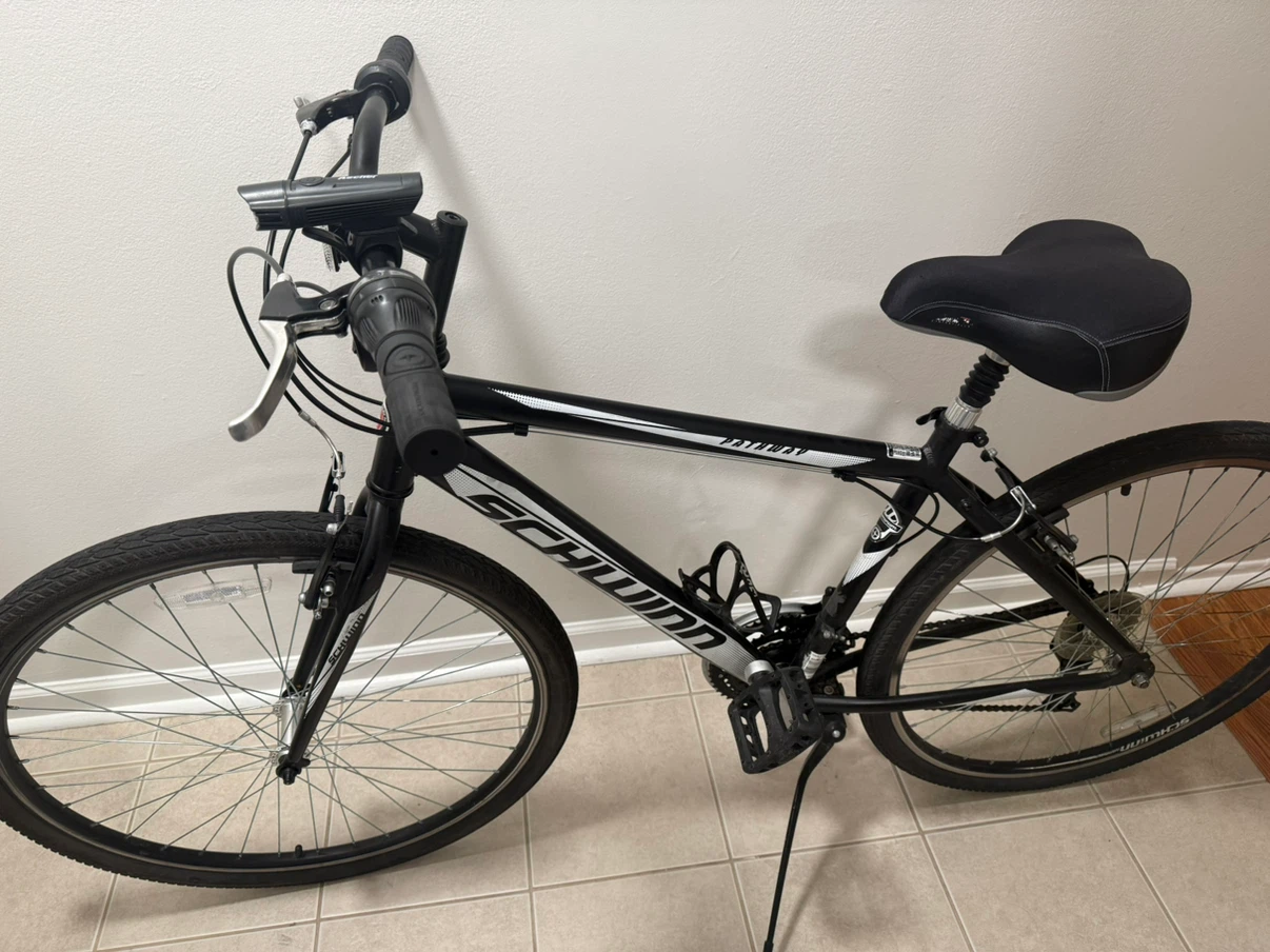Schwinn Hybrid Bike