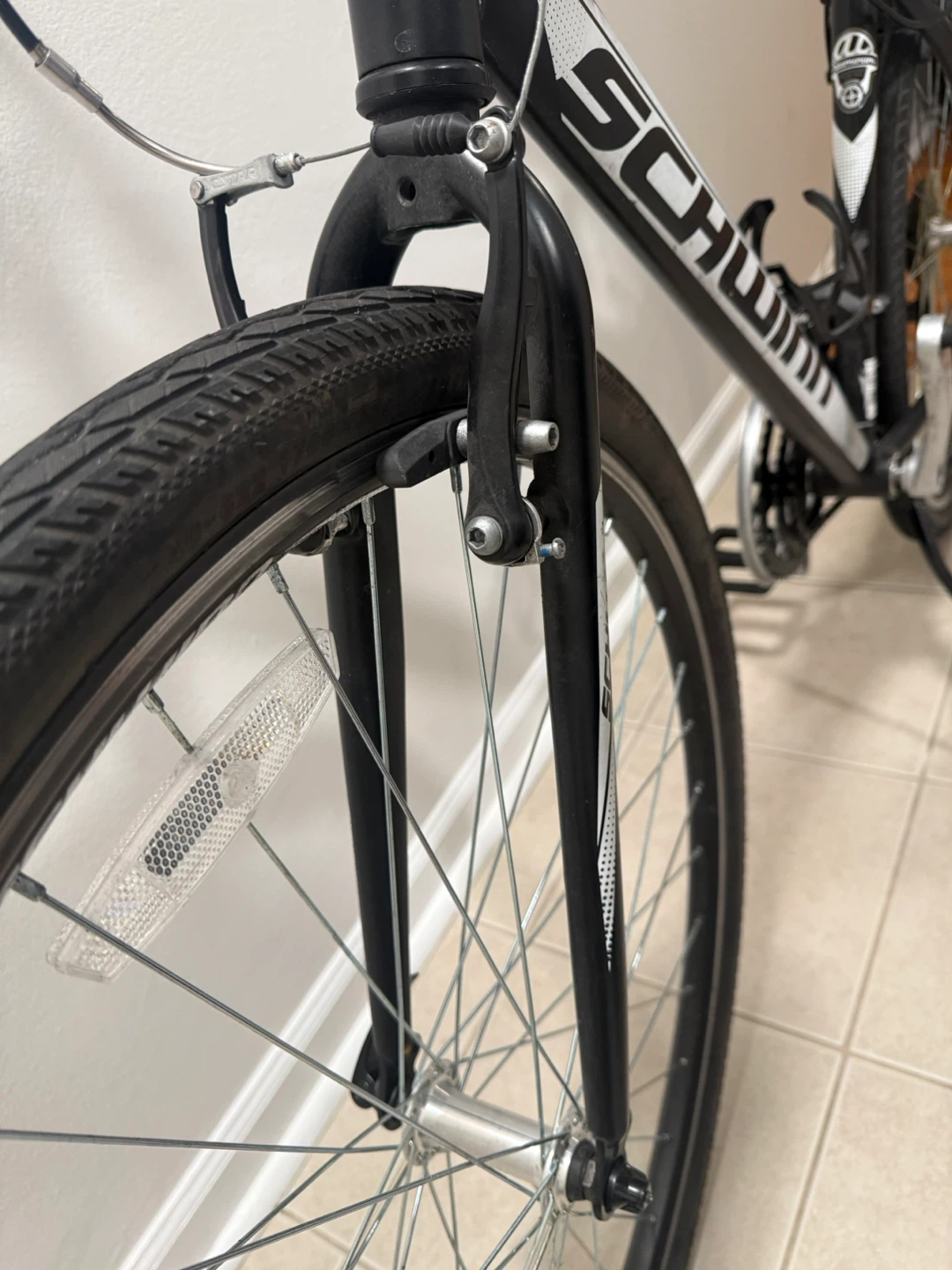 Schwinn Hybrid Bike - photo 3