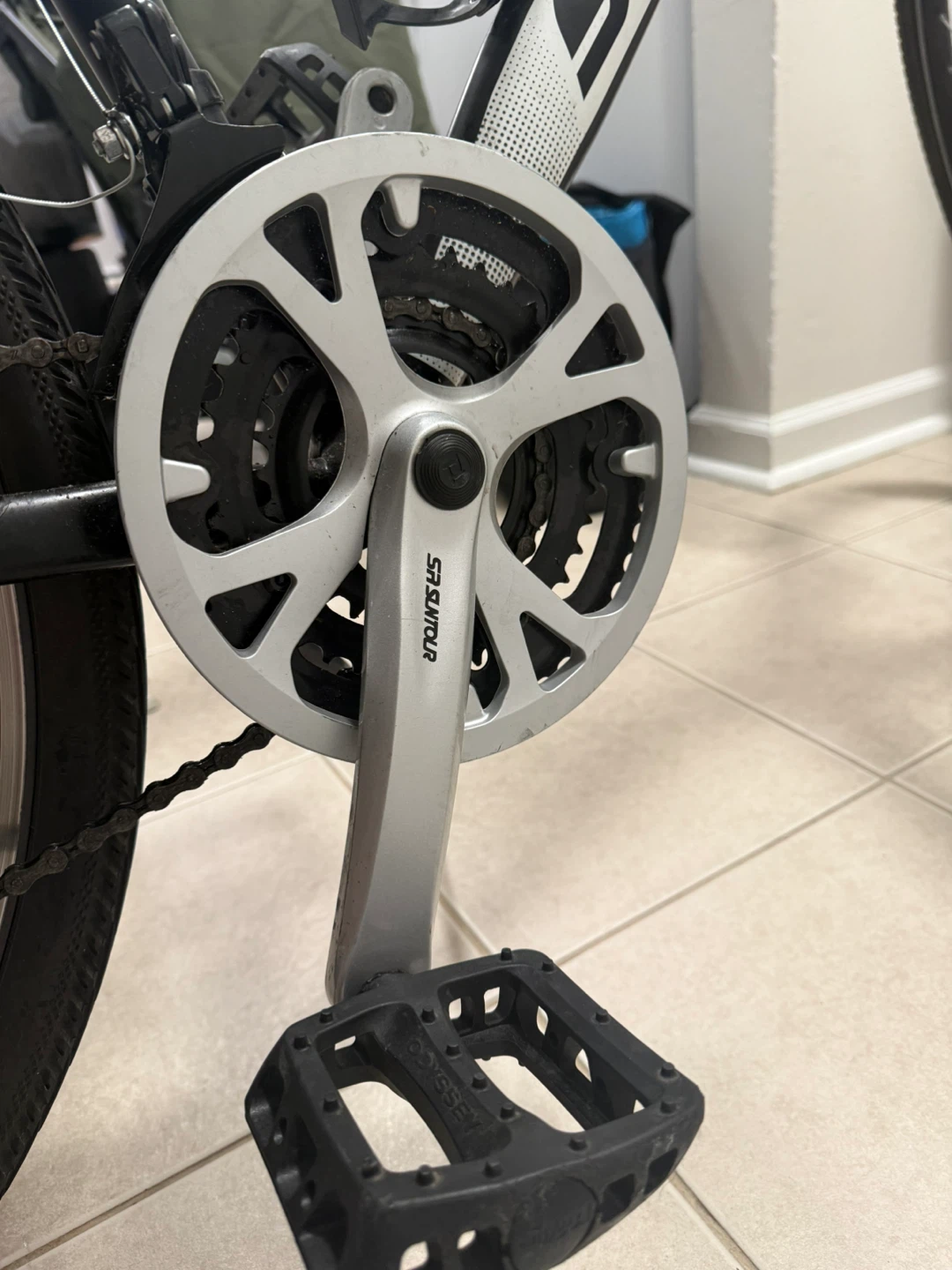 Schwinn Hybrid Bike - photo 5