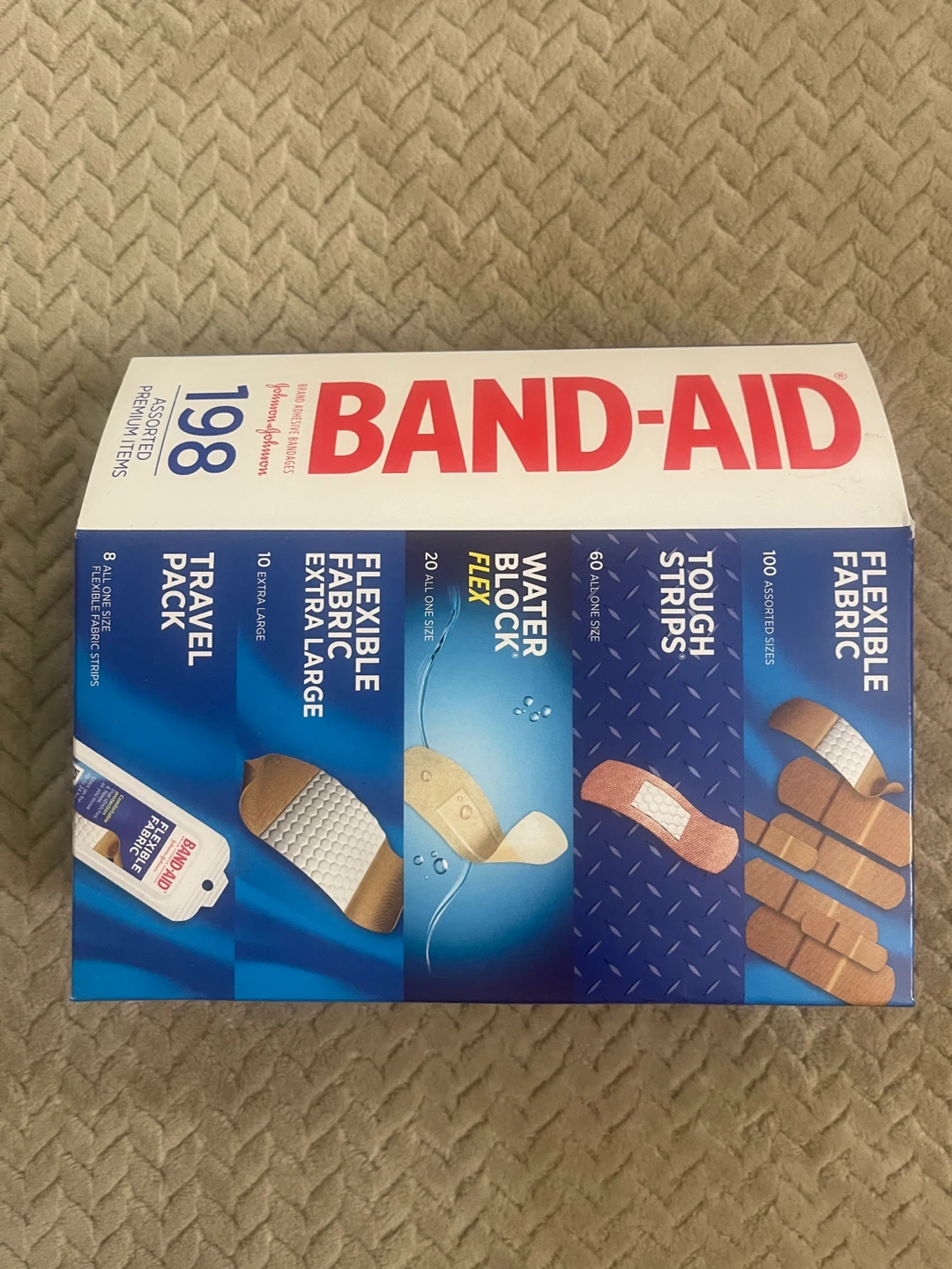 Band-Aid 198 Assorted Premium Items Flexible Fabric Travel Pack