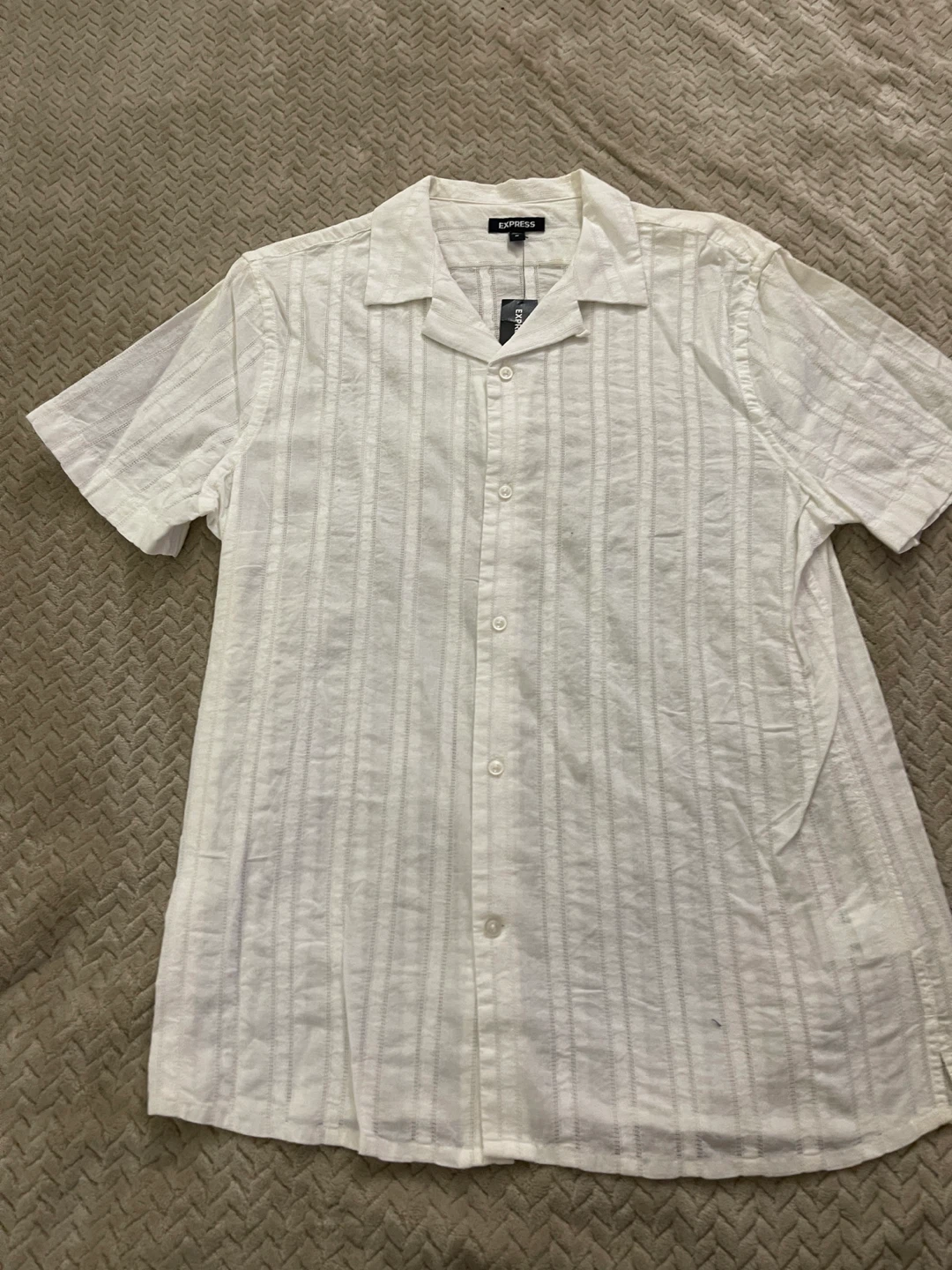 EXPRESS Men's White Striped Short Sleeve Shirt - Size M