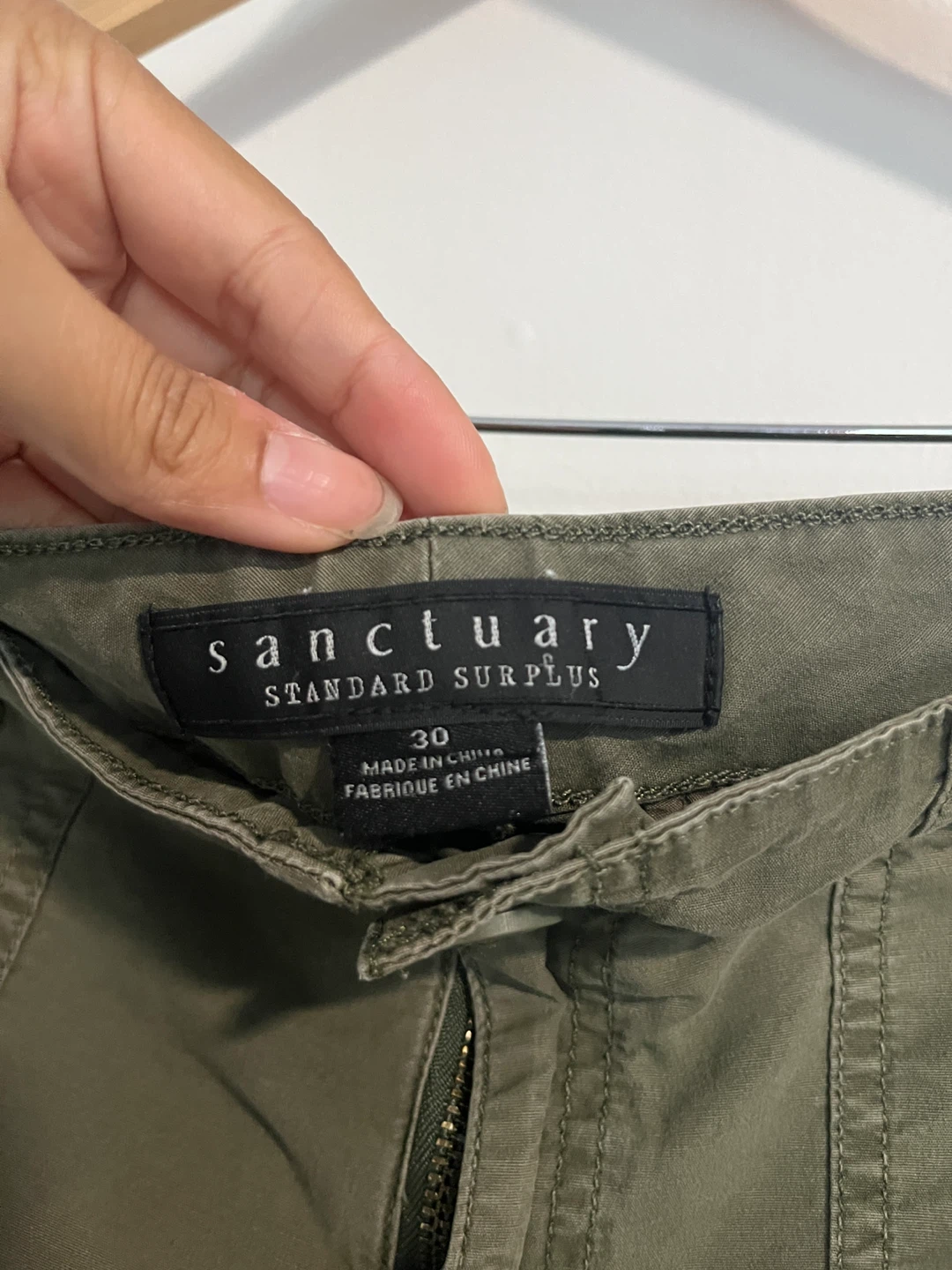 Green Cargo Shorts - 30 waist - photo 4