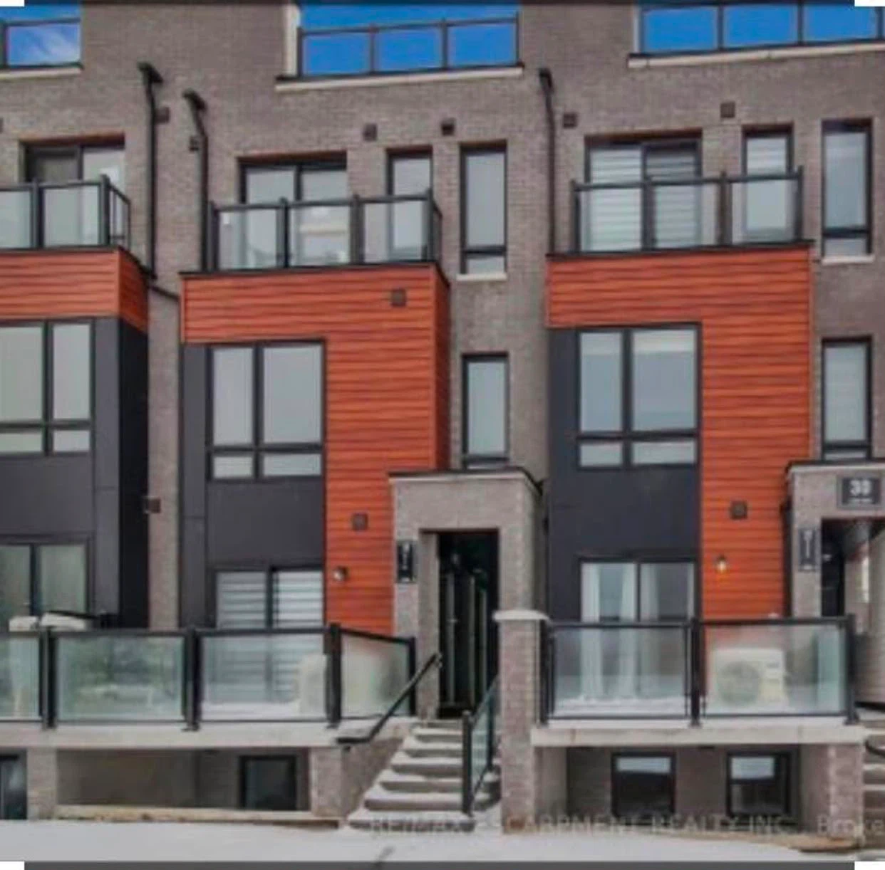 Condo-townhouse for rent