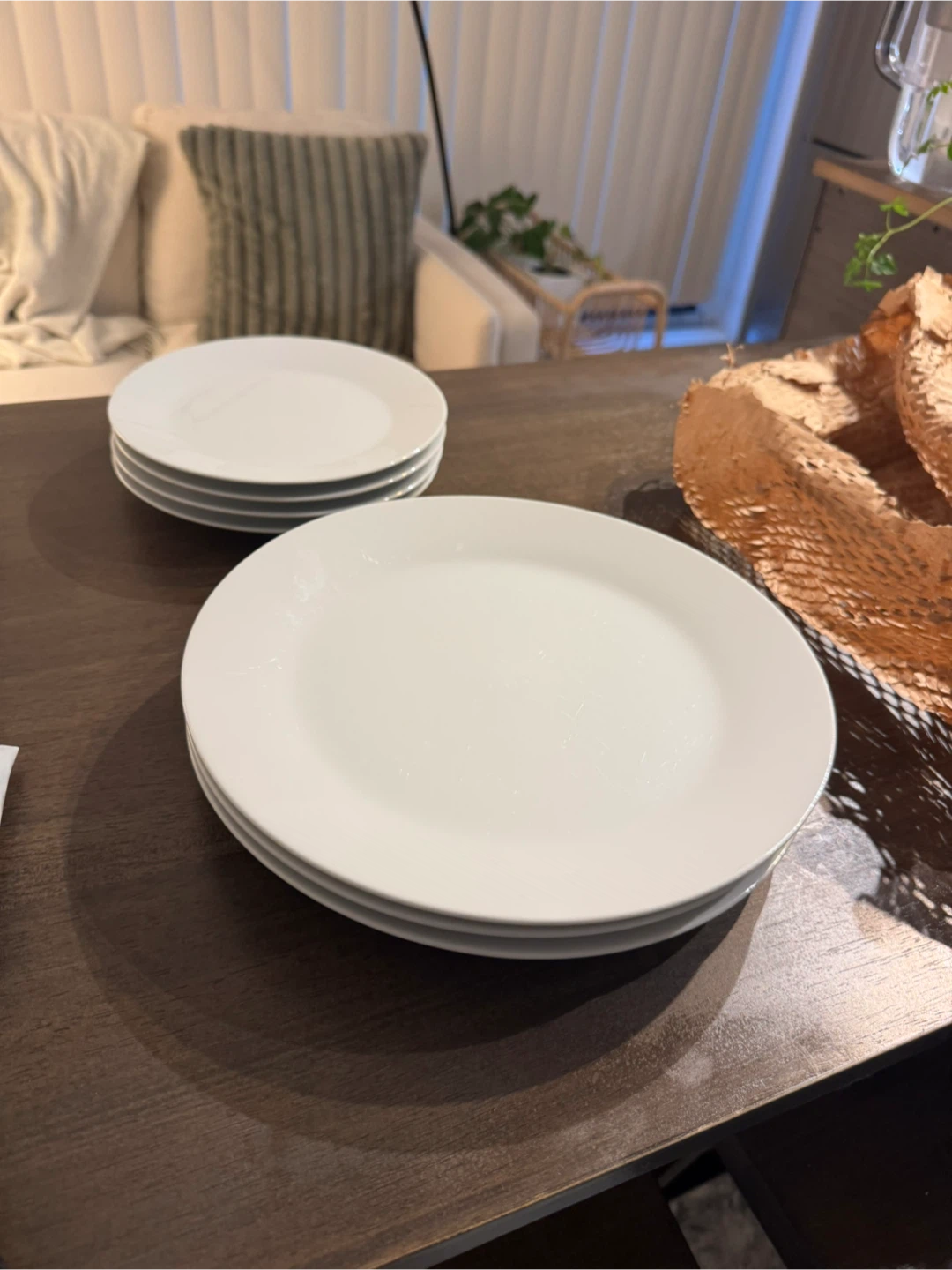 White Ceramic Plate Set (7 Pieces)