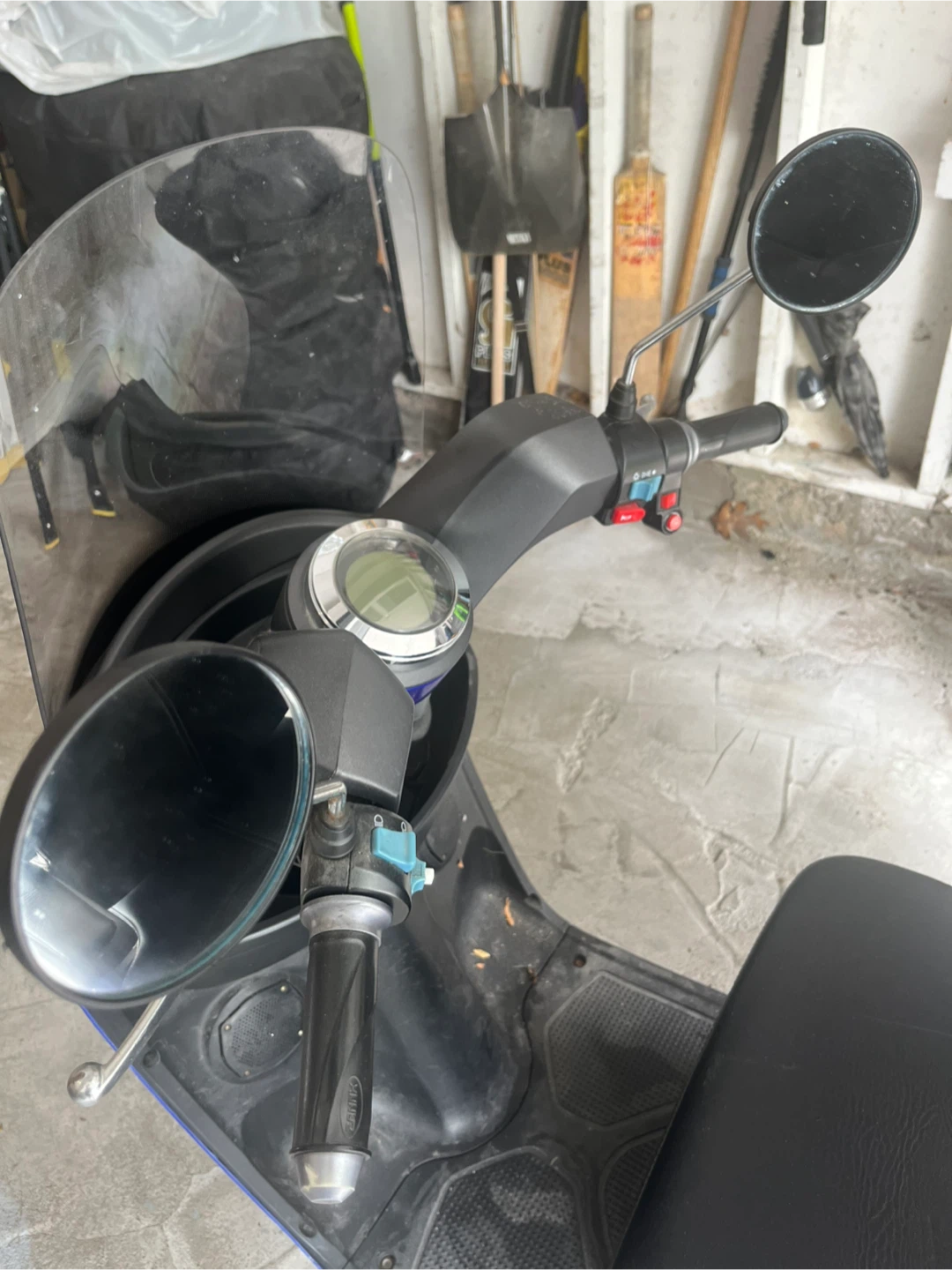 Blue 3-Wheel Mobility Scooter - photo 4