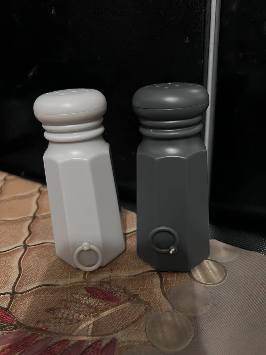 Fred Movers & Shakers Salt & Pepper Shakers - photo 2