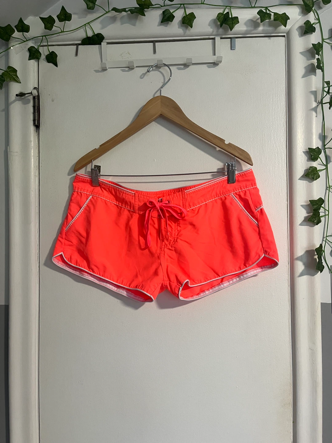 Body Glove Neon Orange Board Shorts - L/G