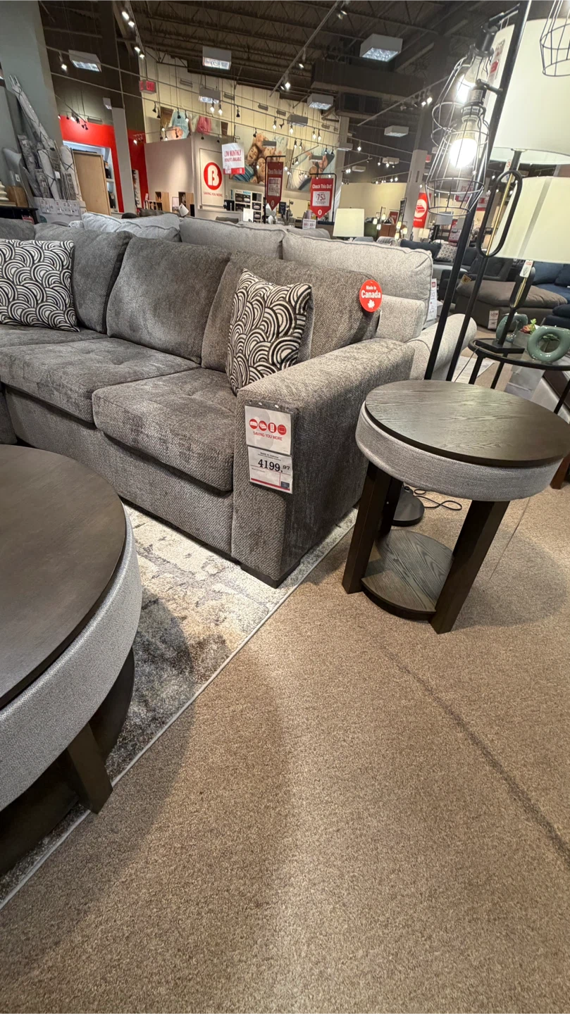 Grey Sectional Sofa Excellent Condition – Smoke & Pet Free Home - photo 2