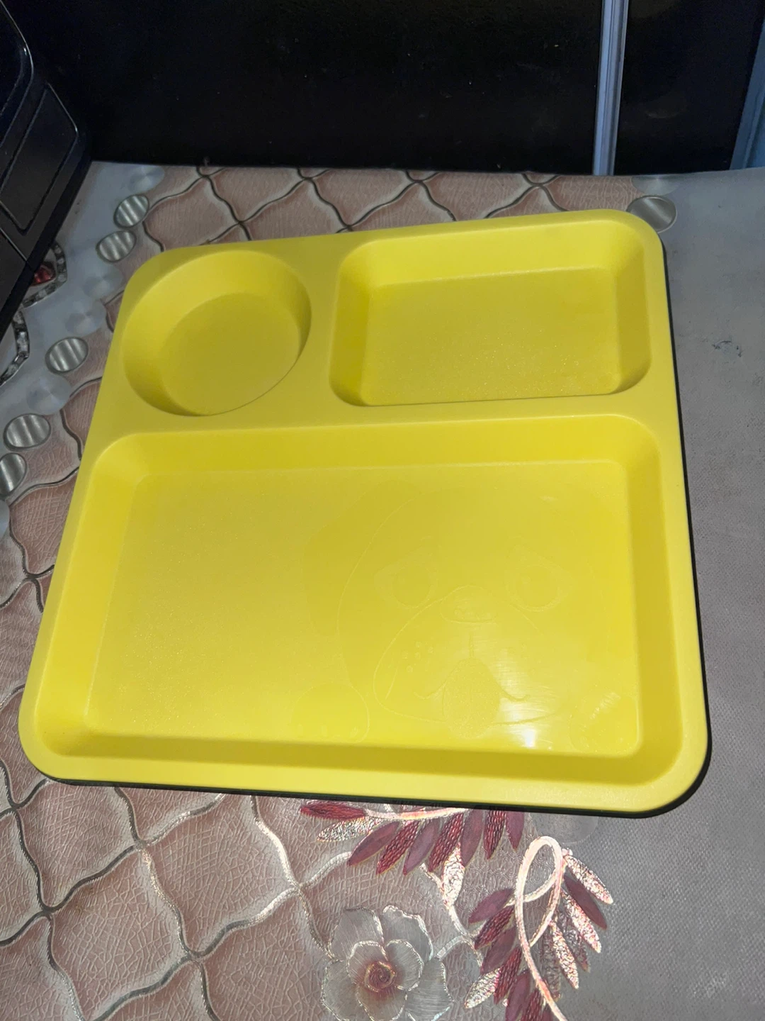 Plastic Divided Toddler Tray with Cup Holder - photo 3