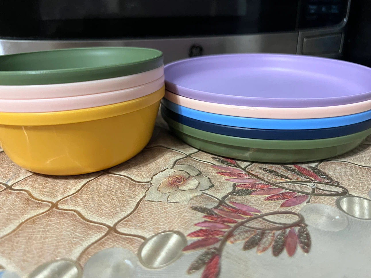 Set of 6 Reusable Melamine Plates and Bowls