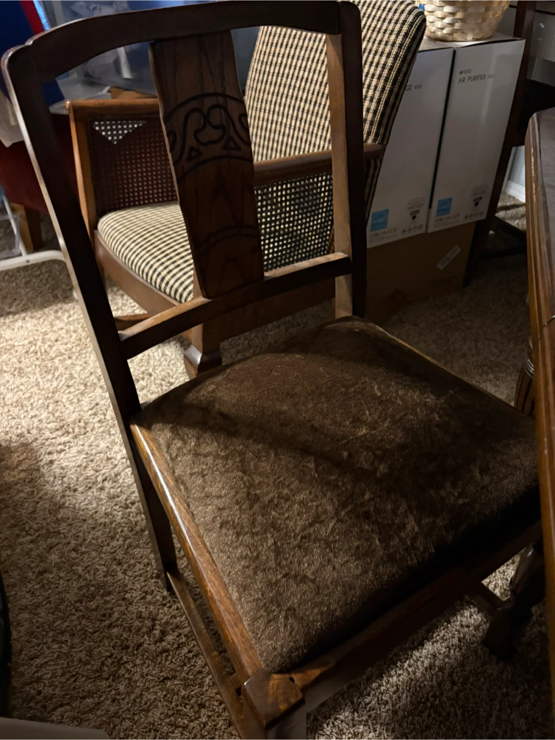 Antique table beautifully cared for - photo 3
