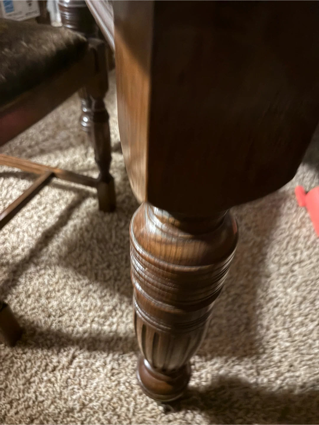 Antique table beautifully cared for - photo 4