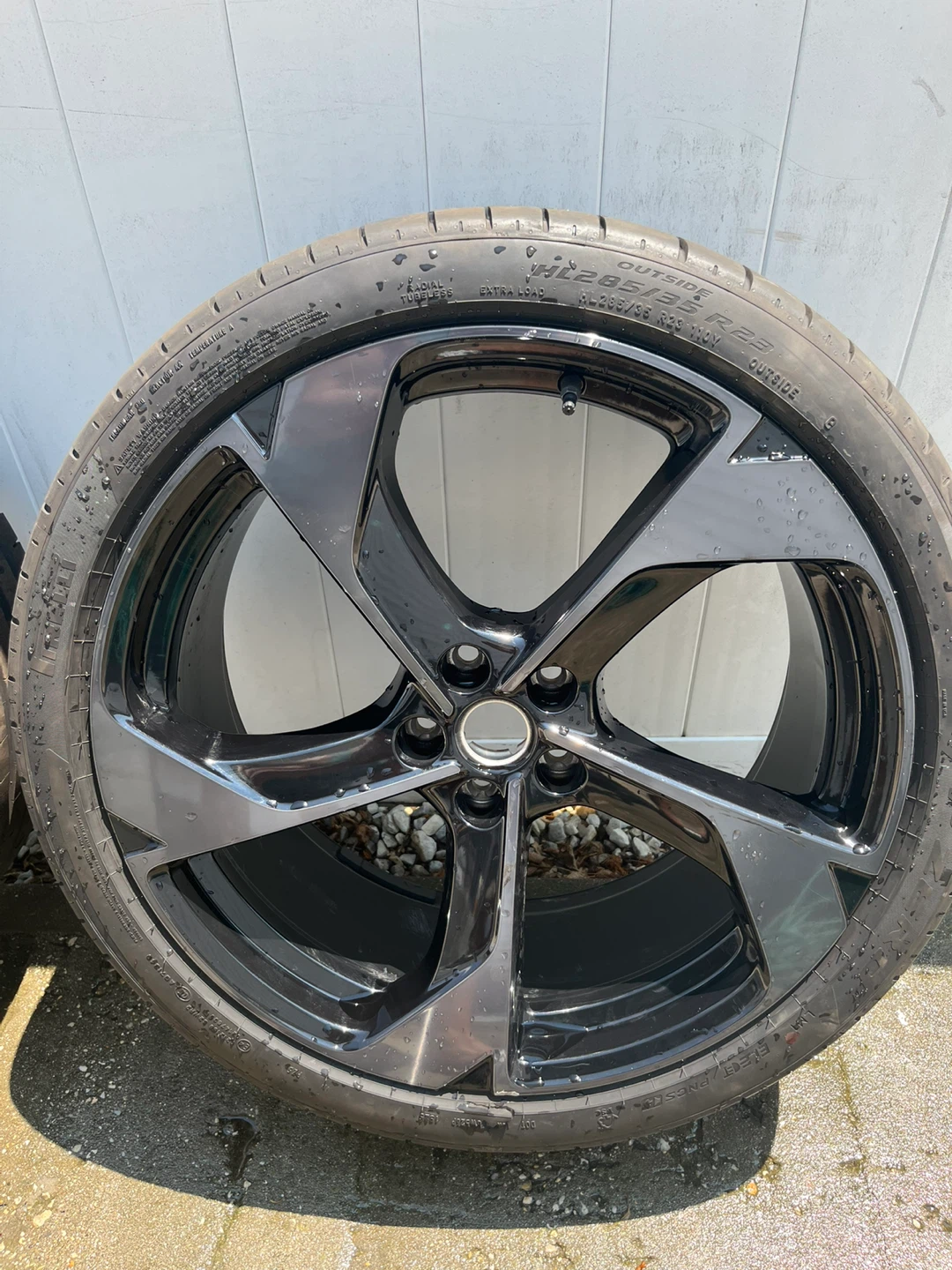 Set of 2 Black Alloy Wheels with Tires