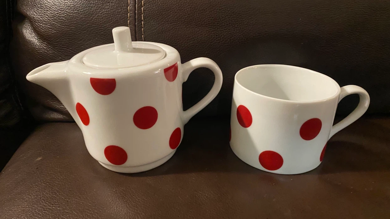 White Ceramic Teapot and Mug Set with Red Polka Dots - photo 2