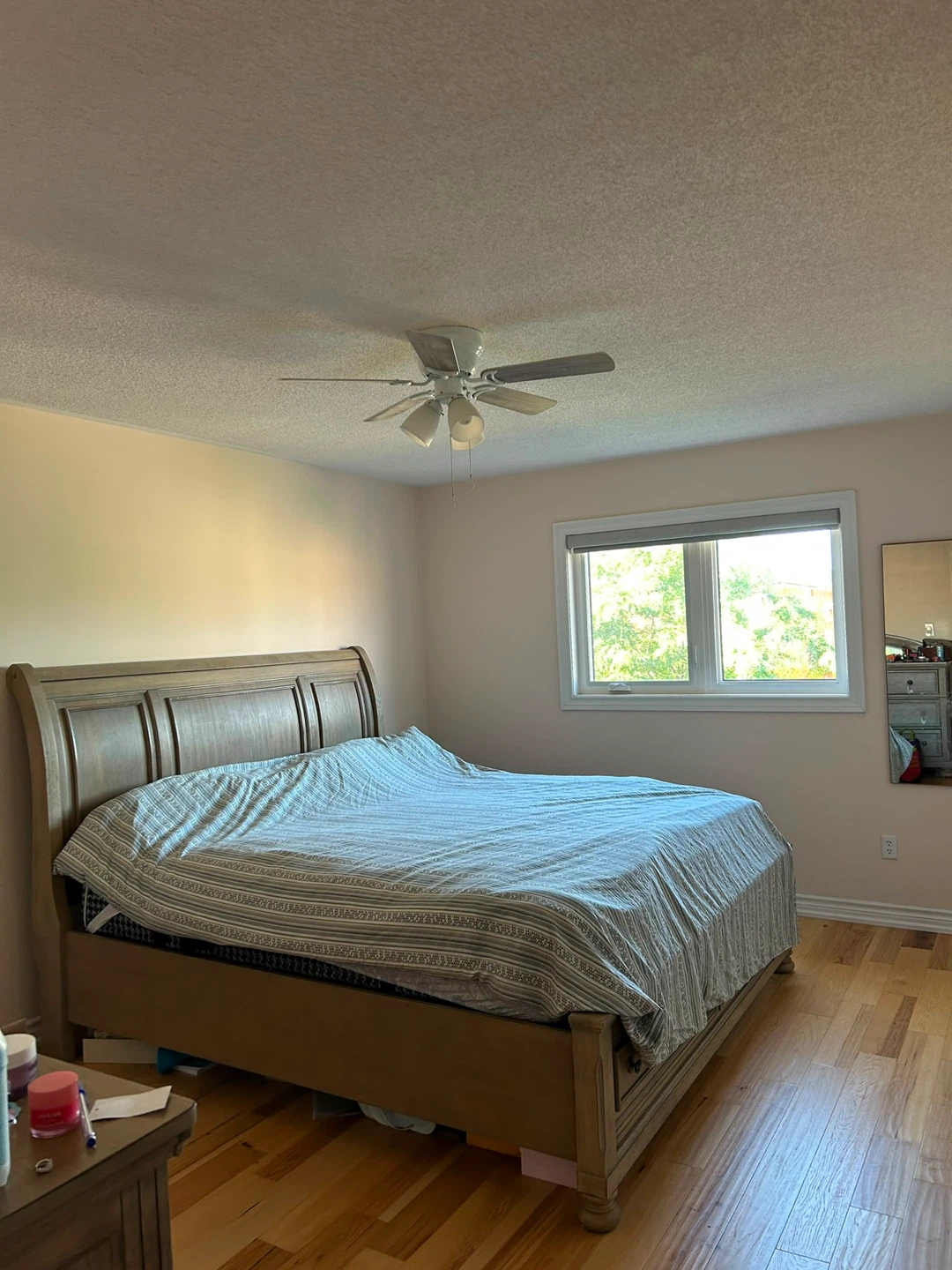 Leon’s king size bed frame fits 3 pillows