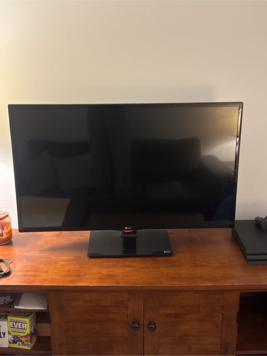 LG Television
