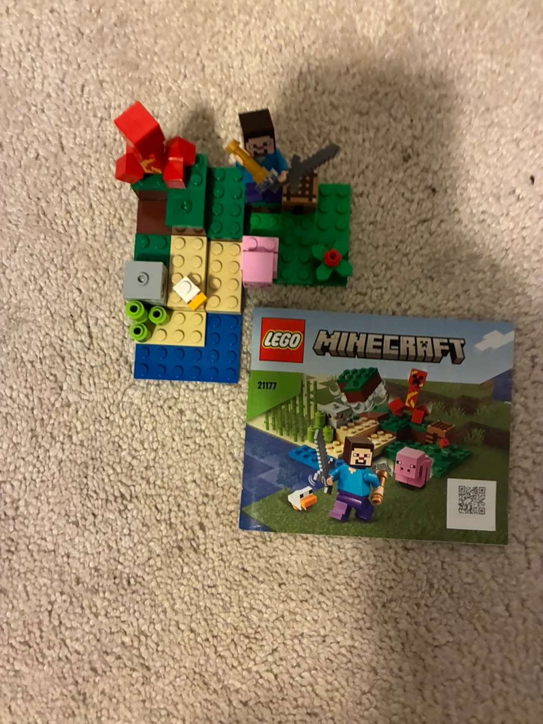 LEGO Minecraft creeper and Steve set 21177 - photo 3