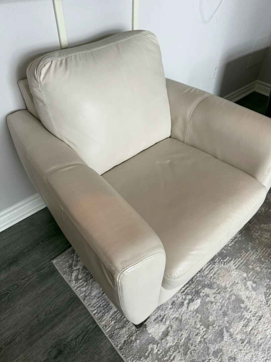 Cream/Off-White Leather Armchair — Moving Sale - photo 2