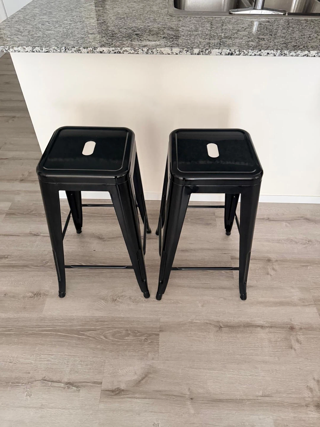 Set of 2 Black Metal Bar Stools