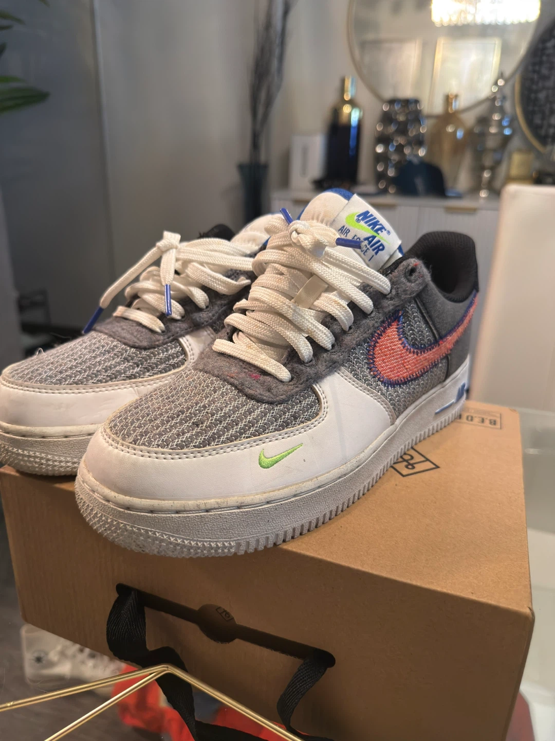 NIKE AIR FORCE 1'07 WHT SPORT RED-GREY CU5625 122 MENS SZ US 8 - photo 4